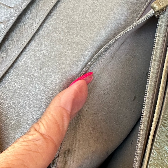 CHANEL CAMELLIA FLORAL LAMB SKIN WALLET GUC  BLACK GREY INTERIOR - Picture 5 of 16